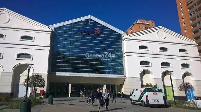 Fiumara Mall Apartment Génova